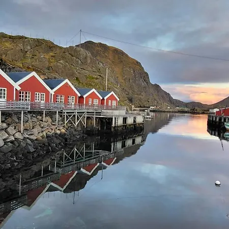 Statles Rorbu- Og Konferansesenter As Hotel