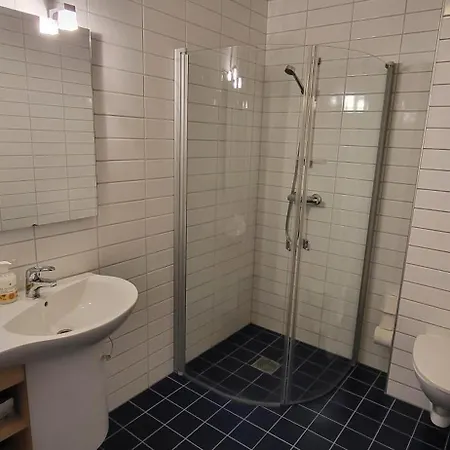 Statles Rorbu- Og Konferansesenter As Hotel