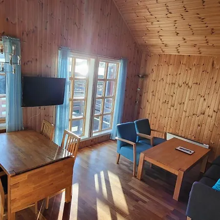 Statles Rorbu- Og Konferansesenter As Hotell 3*