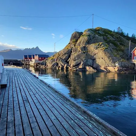 Statles Rorbu- Og Konferansesenter As 3*