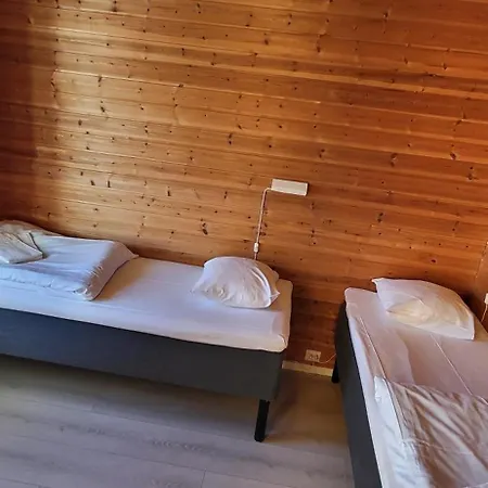 Statles Rorbu- Og Konferansesenter As 3* Leknes