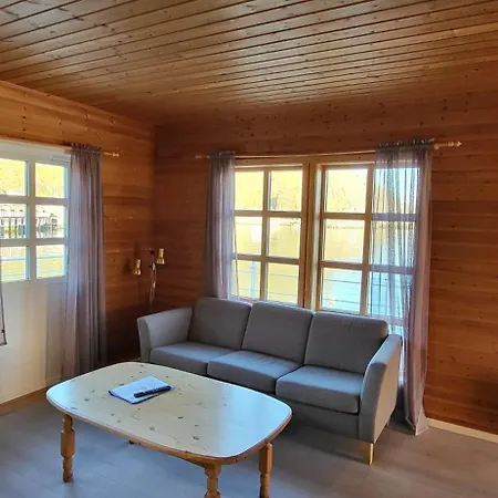 Statles Rorbu- Og Konferansesenter As Hotell 3*